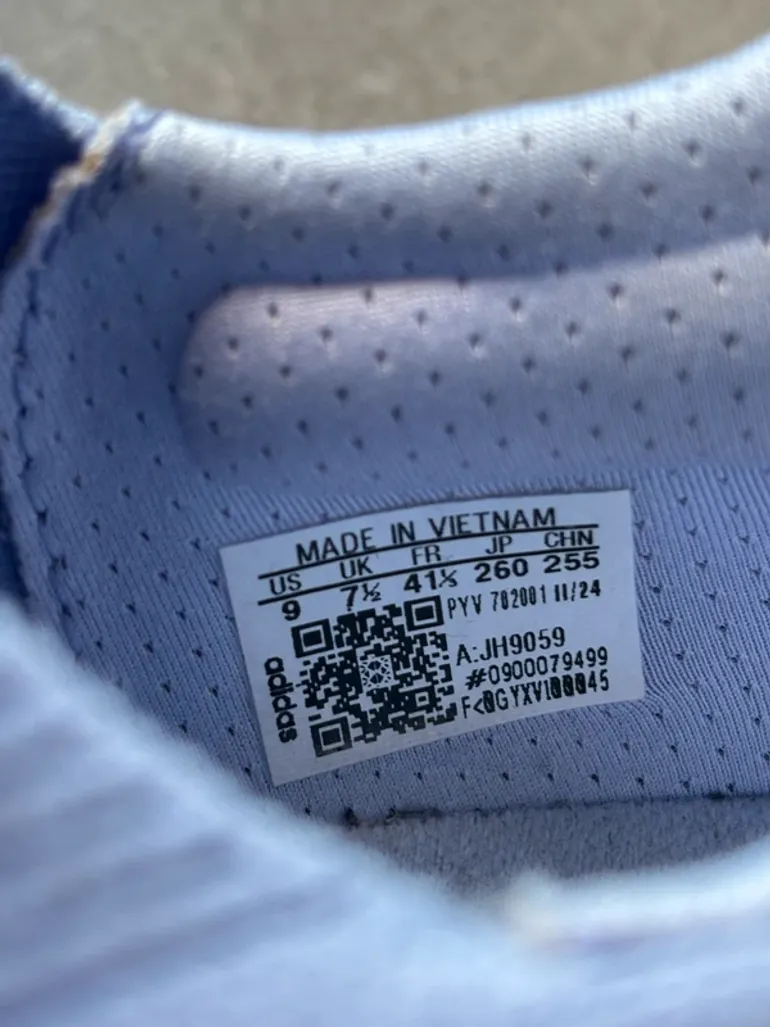 Used Adidas Ultra Boost 5 W bike — image 12 of 14