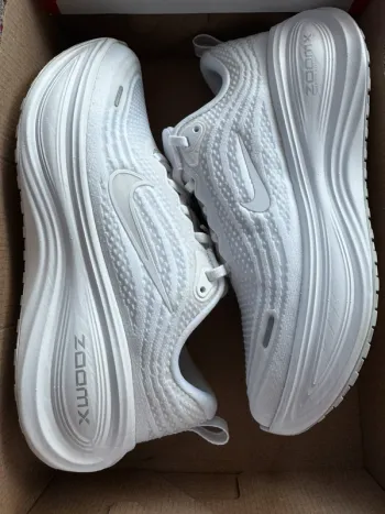 Nike Vomero Plus bike d'occasion — image 2 sur 12