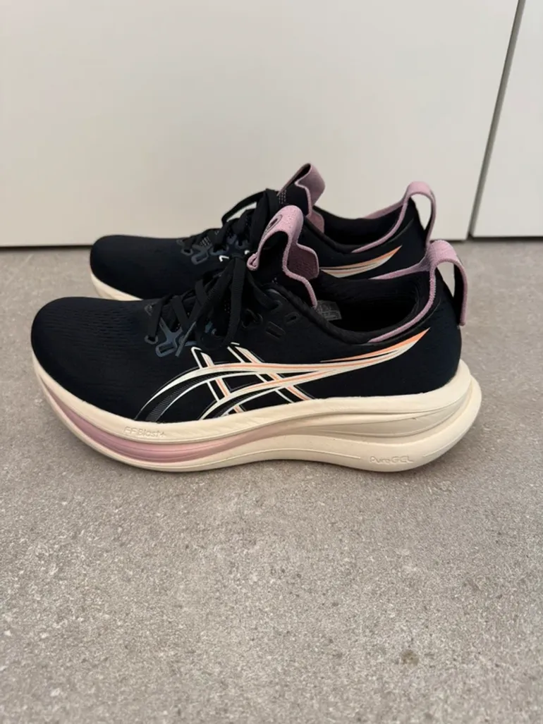 Used Asics Pure Gel bike — image 2 of 6