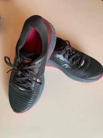 Käytetty Saucony Guide 13 TR Running Shoes