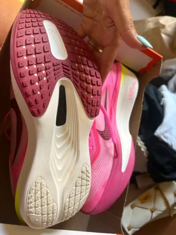 Used Nike Zoom Fly 6 bike — image 4 of 5