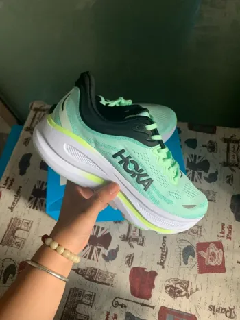 Used Hoka Bondi 9 Running Shoes