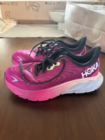Used Hoka Harahi 6 Running Shoes