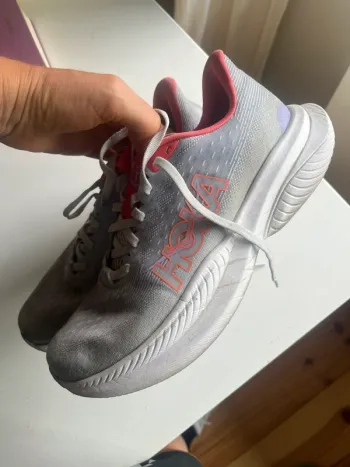 Used Hoka Mach 6 Running Shoes