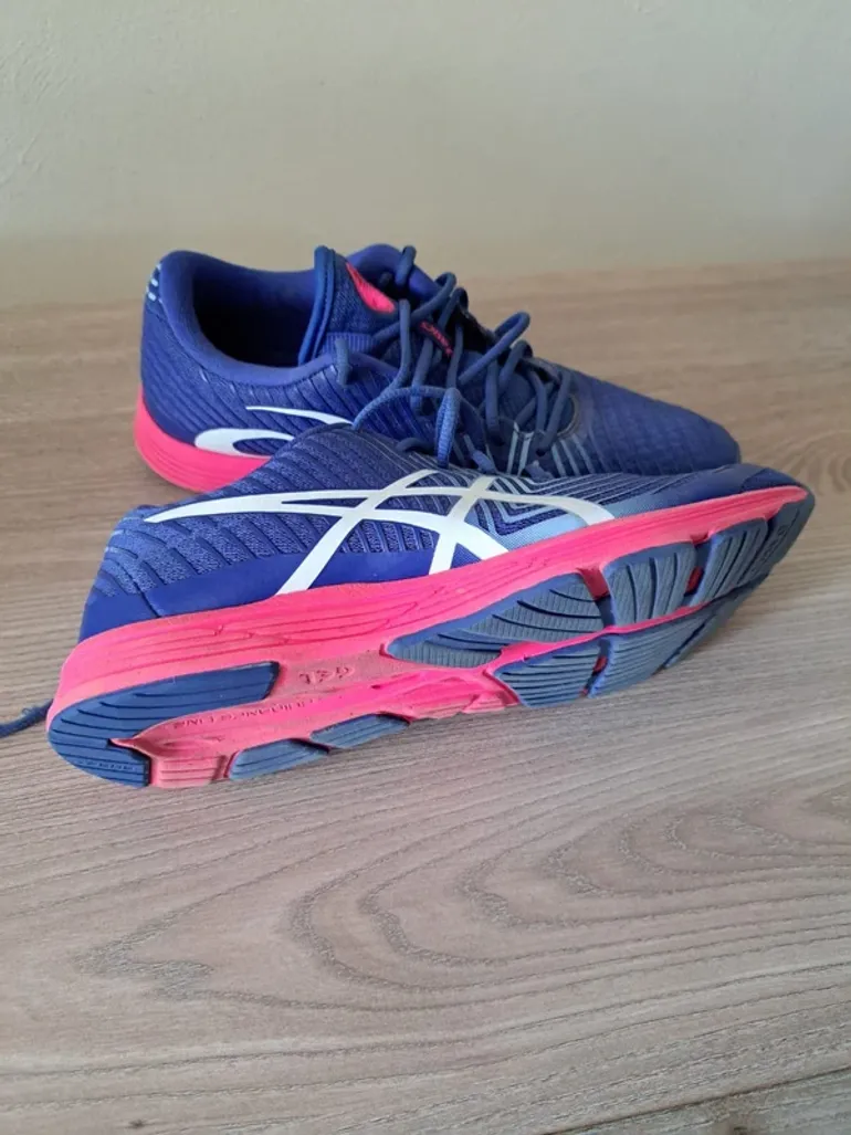 Gebrauchtes Asics Turnschuhe bike — Bild 2 von 3