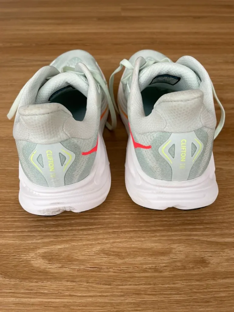 Hoka Clifton 10 bike d'occasion — image 5 sur 7