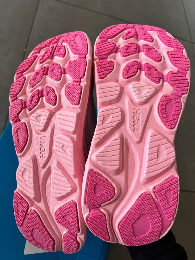 Used Hoka Clifton 10 bike — image 8 of 11