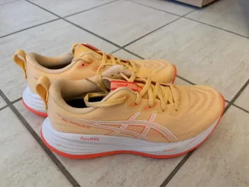 Gebrauchtes Asics Pure Gel Running Shoes