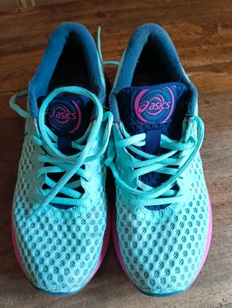Asics Running Shoes bike d'occasion — image 2 sur 6