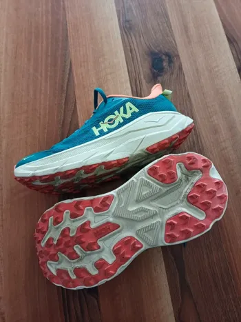 Hoka Challenger 8 bike d'occasion — image 2 sur 2