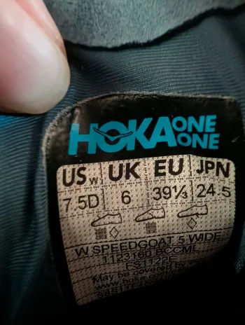 Hoka Speedgoat 5 bike d'occasion — image 6 sur 7