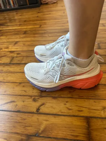 Used Saucony Guide 18 bike — image 4 of 5