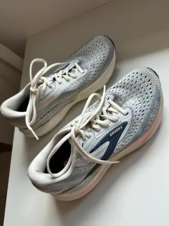 Brugt Brooks Adrenaline GTS 24 Running Shoes