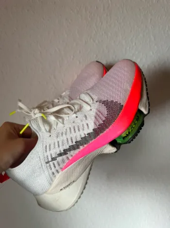Nike Tempo Air Zoom Next% Running Shoes d'occasion