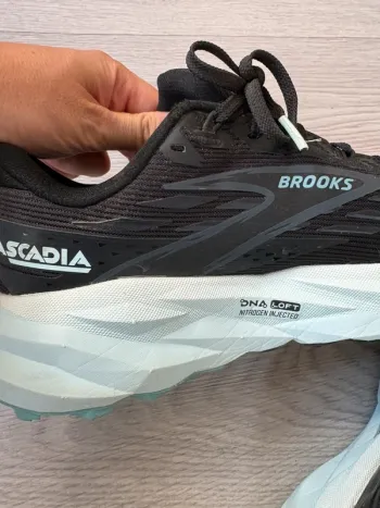 Brooks Cascadia 19 GTX bike d'occasion — image 3 sur 4
