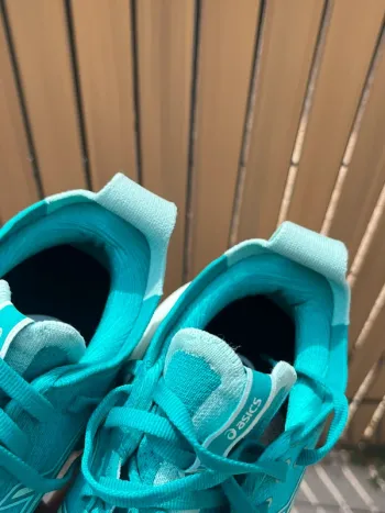 Used Asics Running Shoes bike — image 11 of 14