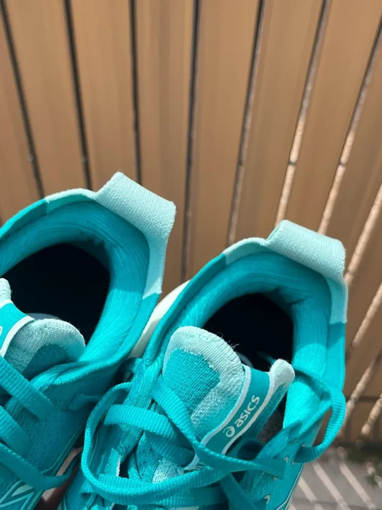 Used Asics Running Shoes bike — image 11 of 14