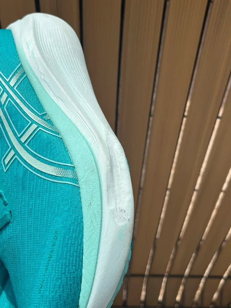 Used Asics Running Shoes bike — image 5 of 14
