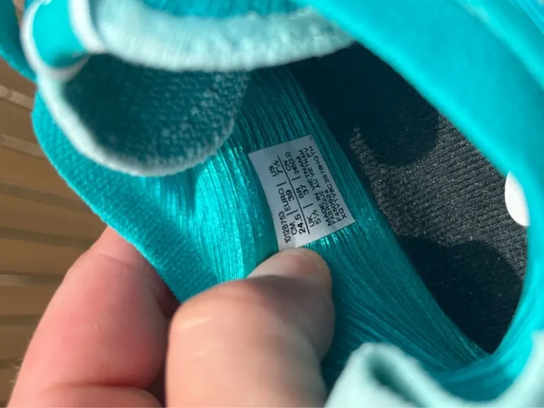 Used Asics Running Shoes bike — image 12 of 14