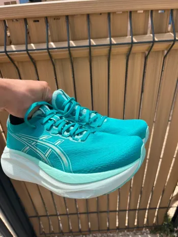 Used Asics Running Shoes Running Shoes