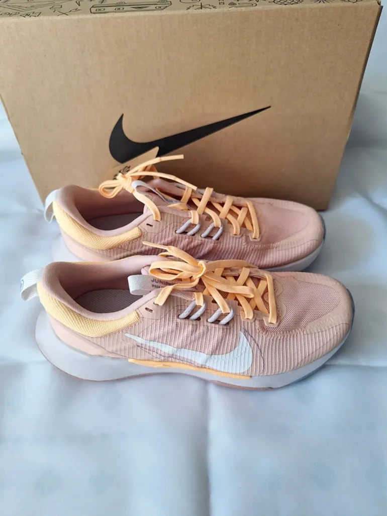 Used Nike Juniper Trail 2 bike — image 3 of 10