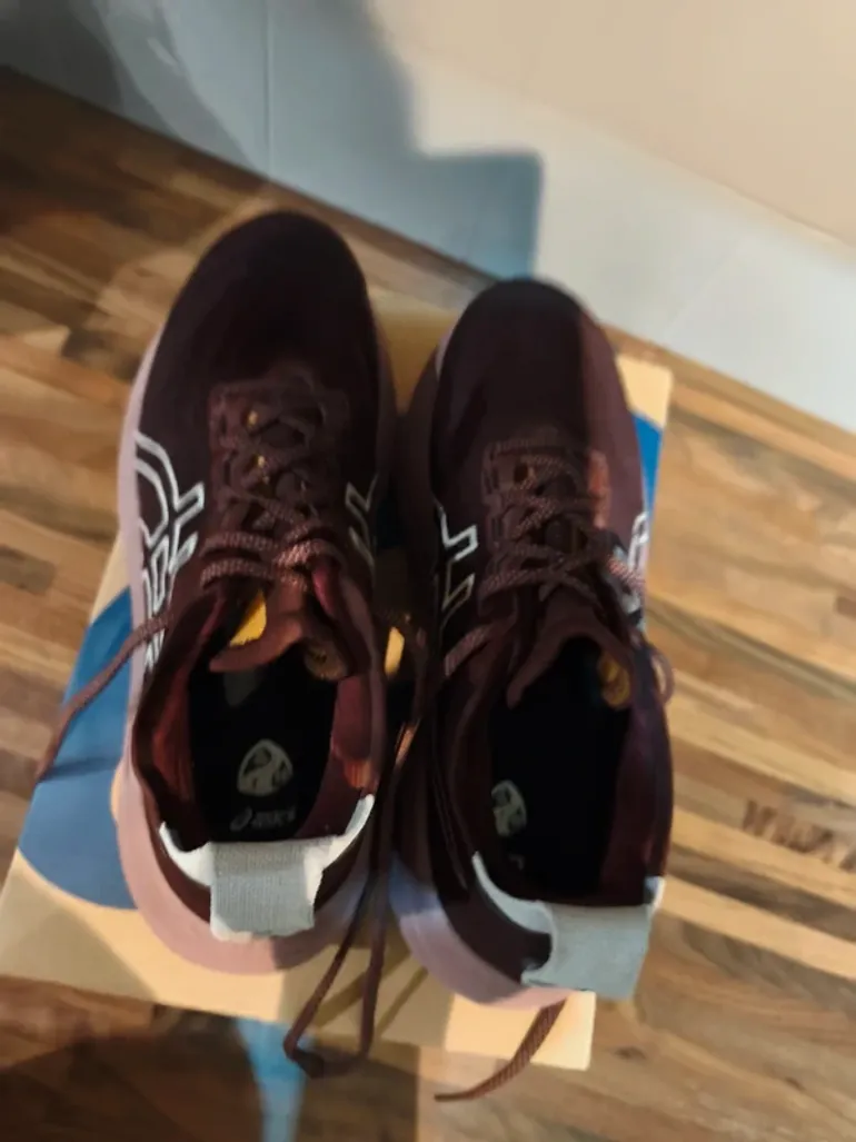 Käytetty Asics Gel Nimbus 27 TR bike — kuva 8 / 11