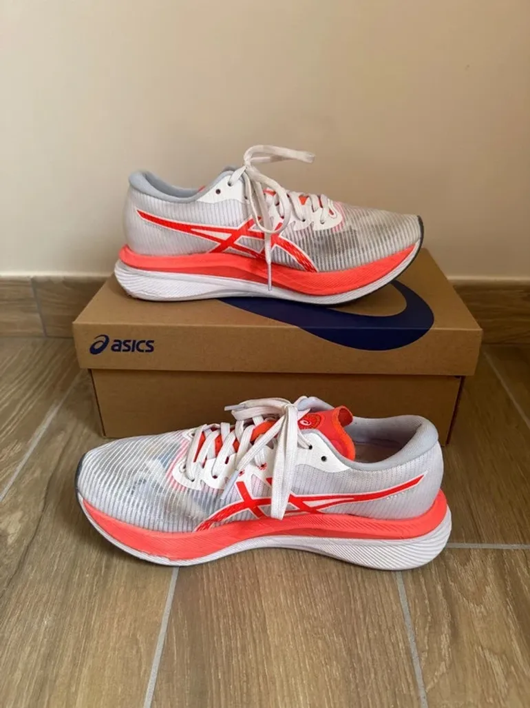 Used Asics Magic Speed 3 bike — image 2 of 9