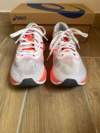 Used Asics Magic Speed 3 bike — image 3 of 9