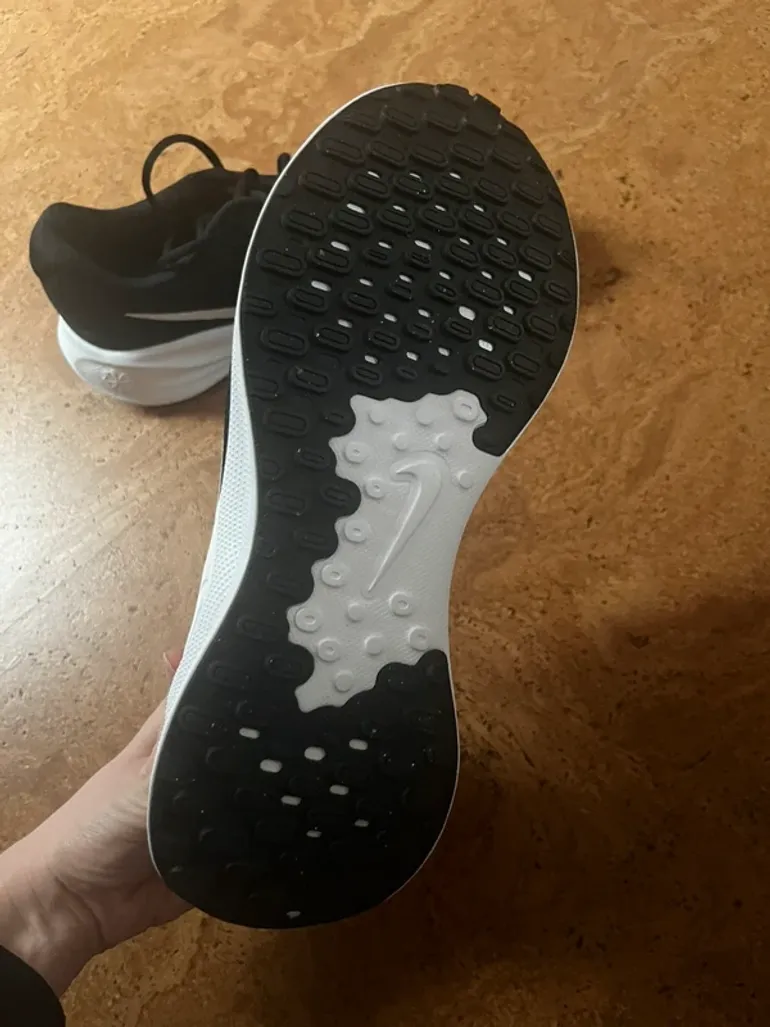 Nike Revolution bike usato — immagine 3 di 3