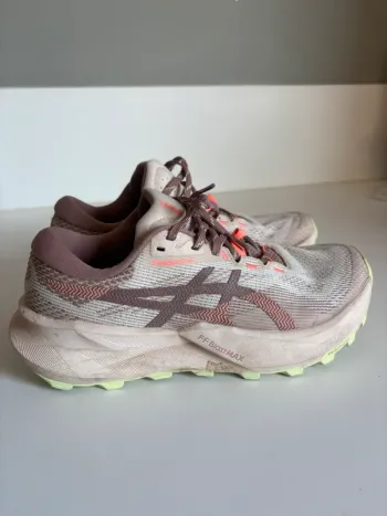 Used Asics Trabuco 14 bike — image 3 of 4
