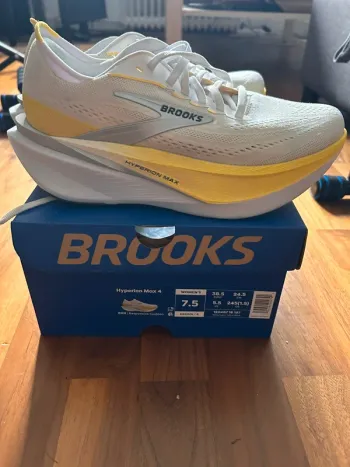 Gebrauchtes Brooks Hyperion 4 Running Shoes
