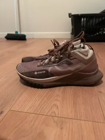 Tweedehands Nike Trail bike — afbeelding 6 van 8