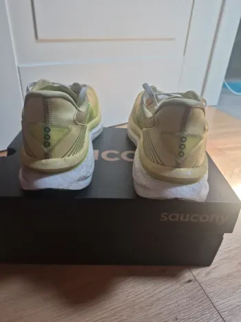 Gebrauchtes Saucony Endorphin Azura bike — Bild 4 von 5