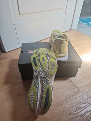 Gebrauchtes Saucony Endorphin Azura bike — Bild 5 von 5