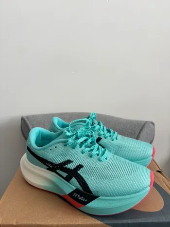 Used Asics Metaspeed Sky Paris FF Turbo+ bike — image 2 of 8