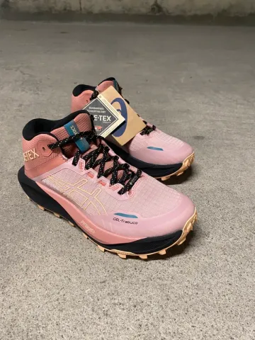 Used Asics GEL-Trabuco MT GTX Running Shoes
