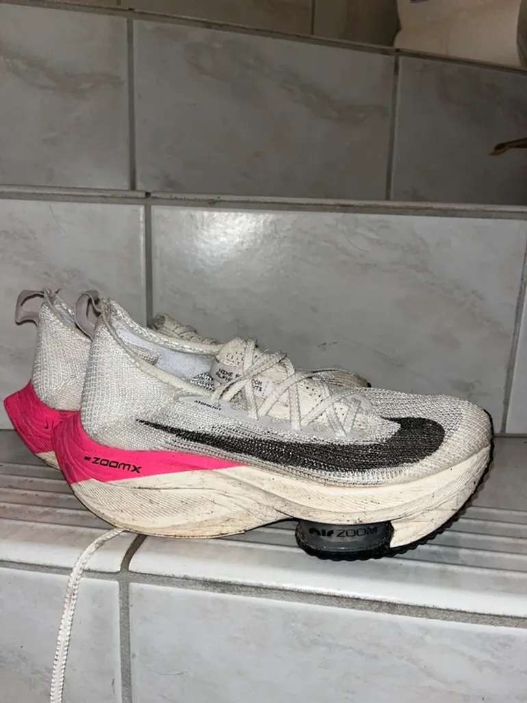 Used Elite Alphafly Next% Eliud Kipchoge bike — image 3 of 3