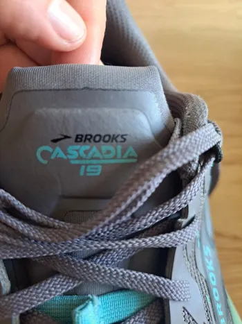 Brooks Cascadia 19 bike d'occasion — image 6 sur 7
