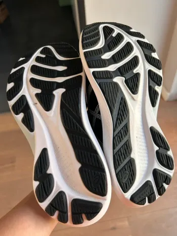 Używany Asics FF Blast+ bike — zdjęcie 5 z 5