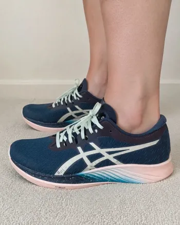 Lightweight Magic Speed Running Shoes usato