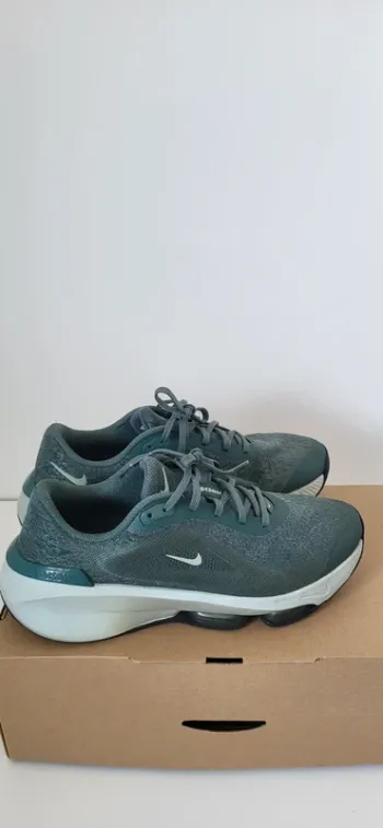 Nike Versair Running Shoes usato