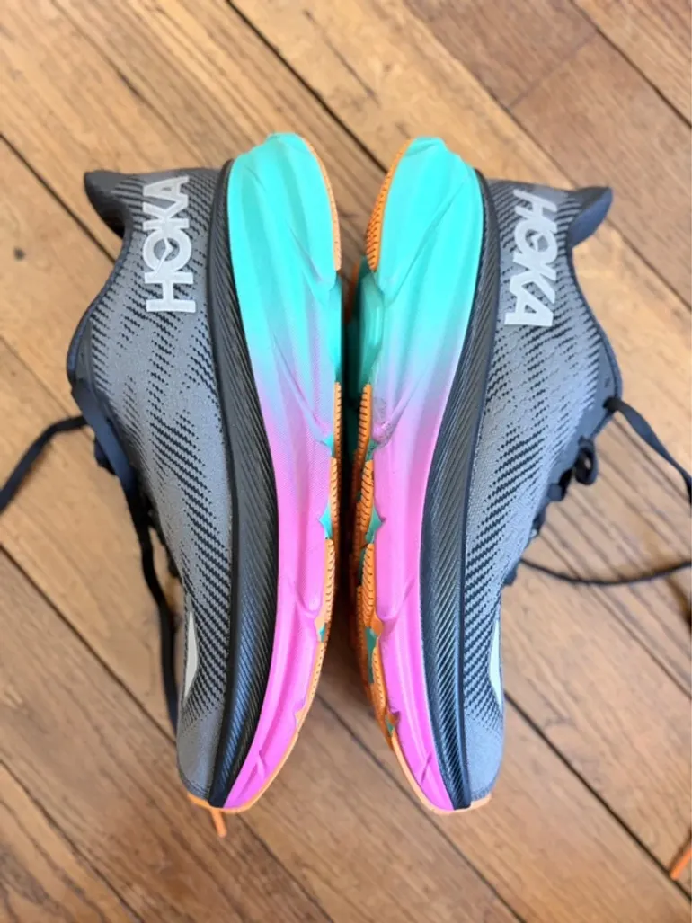 Hoka Clifton 9 GTX bike d'occasion — image 11 sur 13