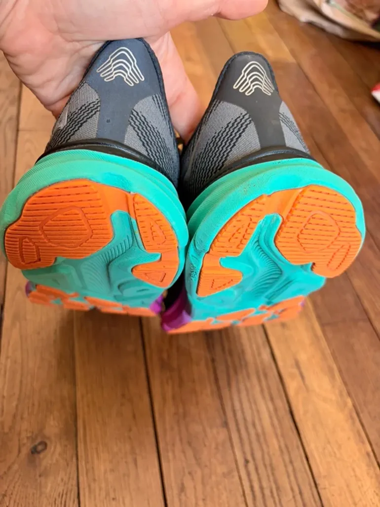 Hoka Clifton 9 GTX bike d'occasion — image 4 sur 13