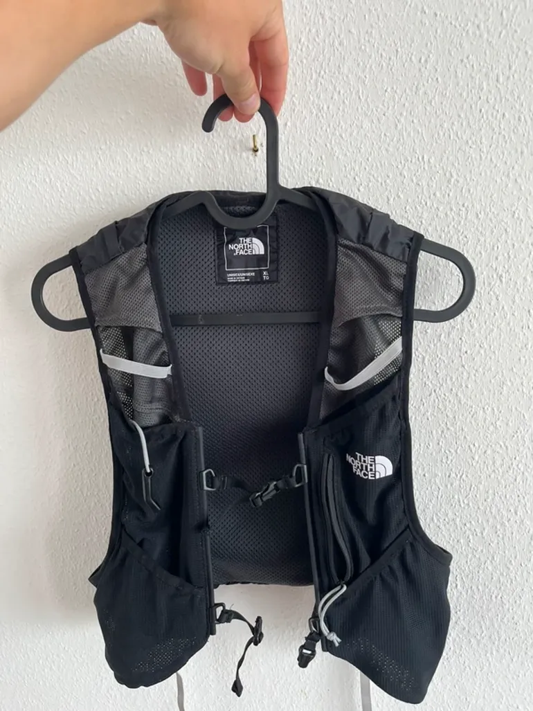 Used The North Face Run Vest bike — image 3 of 3