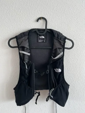 Używany The North Face Run Vest Running Accessories