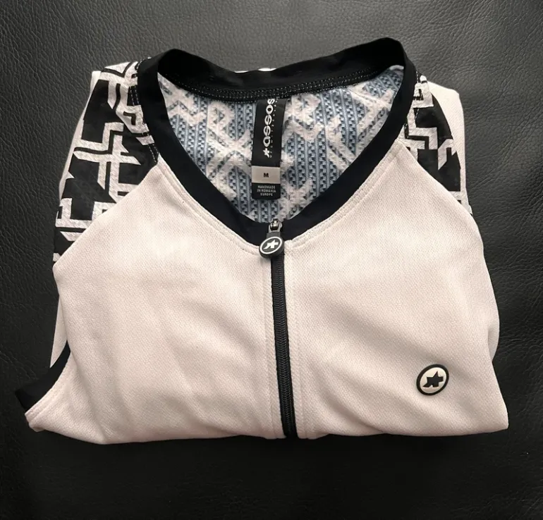 Used Assos Gilet bike — image 2 of 4