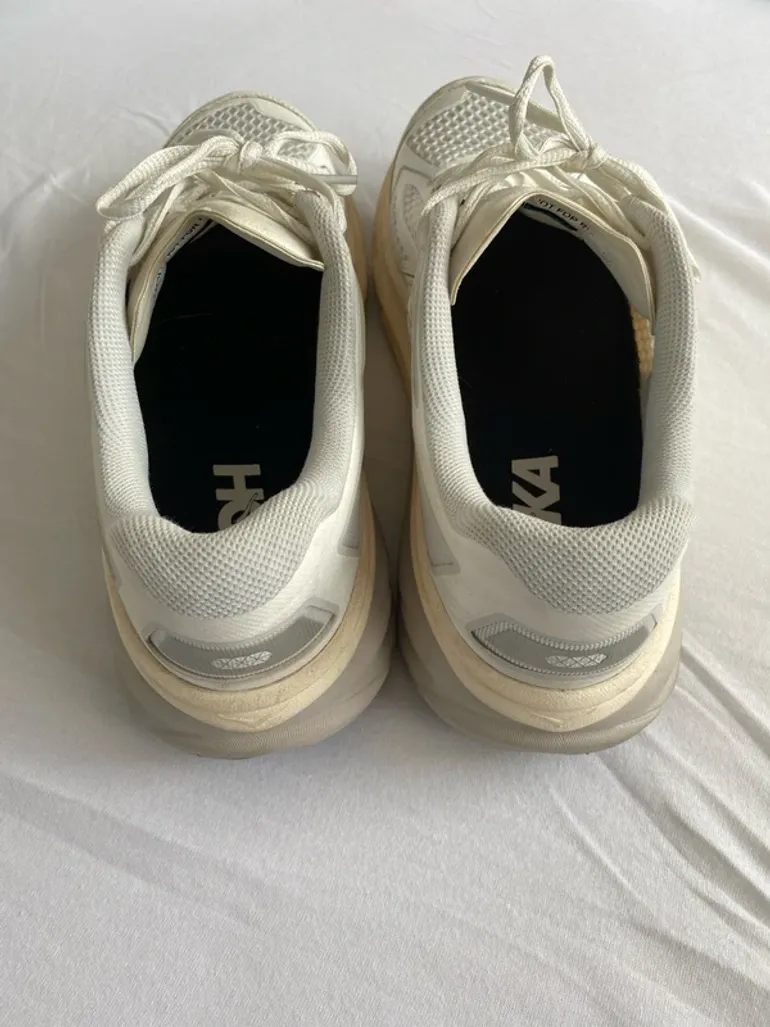 Used Hoka Clifton 9 bike — image 3 of 8
