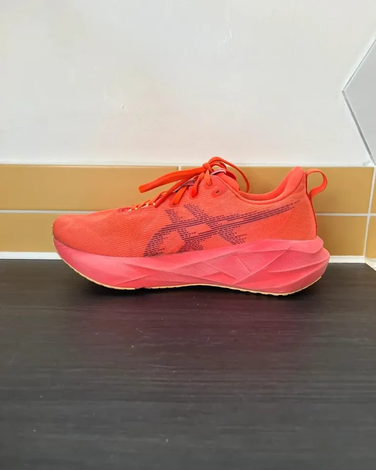 Asics Novablast 5 bike de segunda mano — imagen 8 de 12