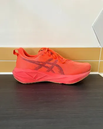 Asics Novablast 5 bike de segunda mano — imagen 6 de 12