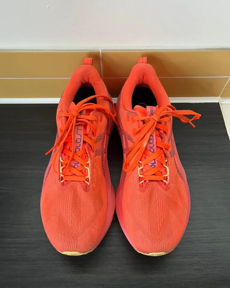 Asics Novablast 5 bike de segunda mano — imagen 2 de 12